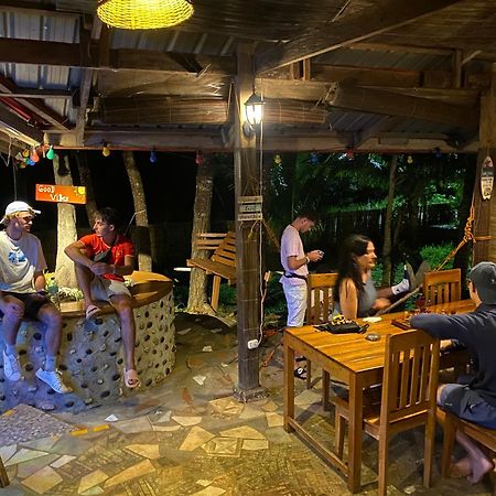 B&R Hostel Nagtabon Bacungan 外观 照片