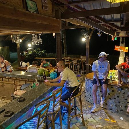 B&R Hostel Nagtabon Bacungan 外观 照片