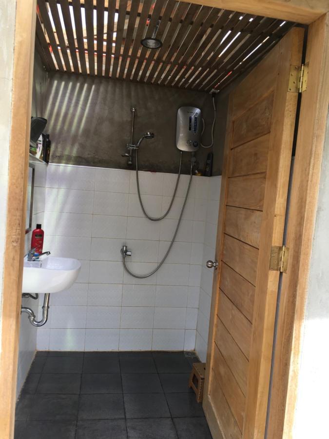 B&R Hostel Nagtabon Bacungan 外观 照片