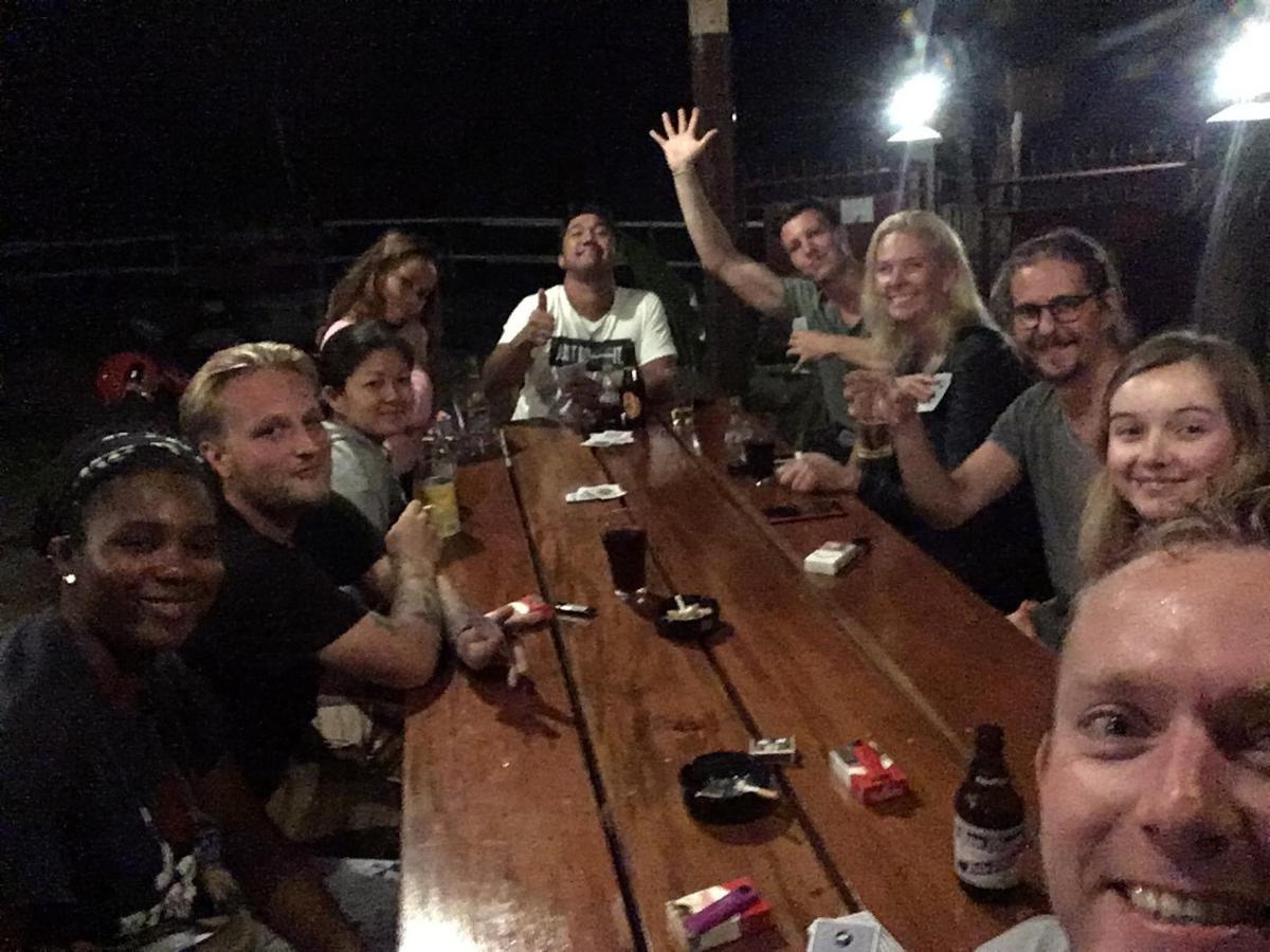 B&R Hostel Nagtabon Bacungan 外观 照片