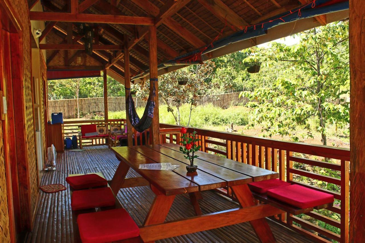 B&R Hostel Nagtabon Bacungan 外观 照片