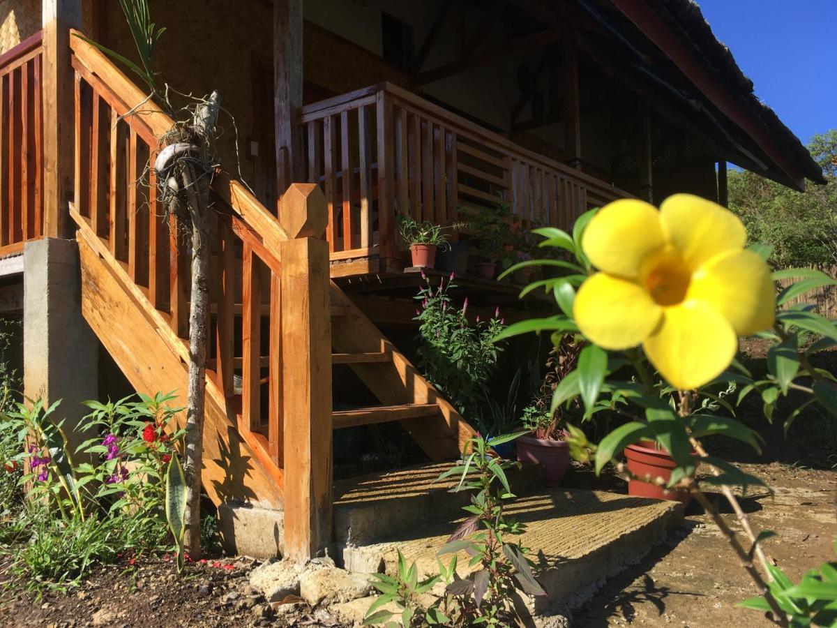 B&R Hostel Nagtabon Bacungan 外观 照片