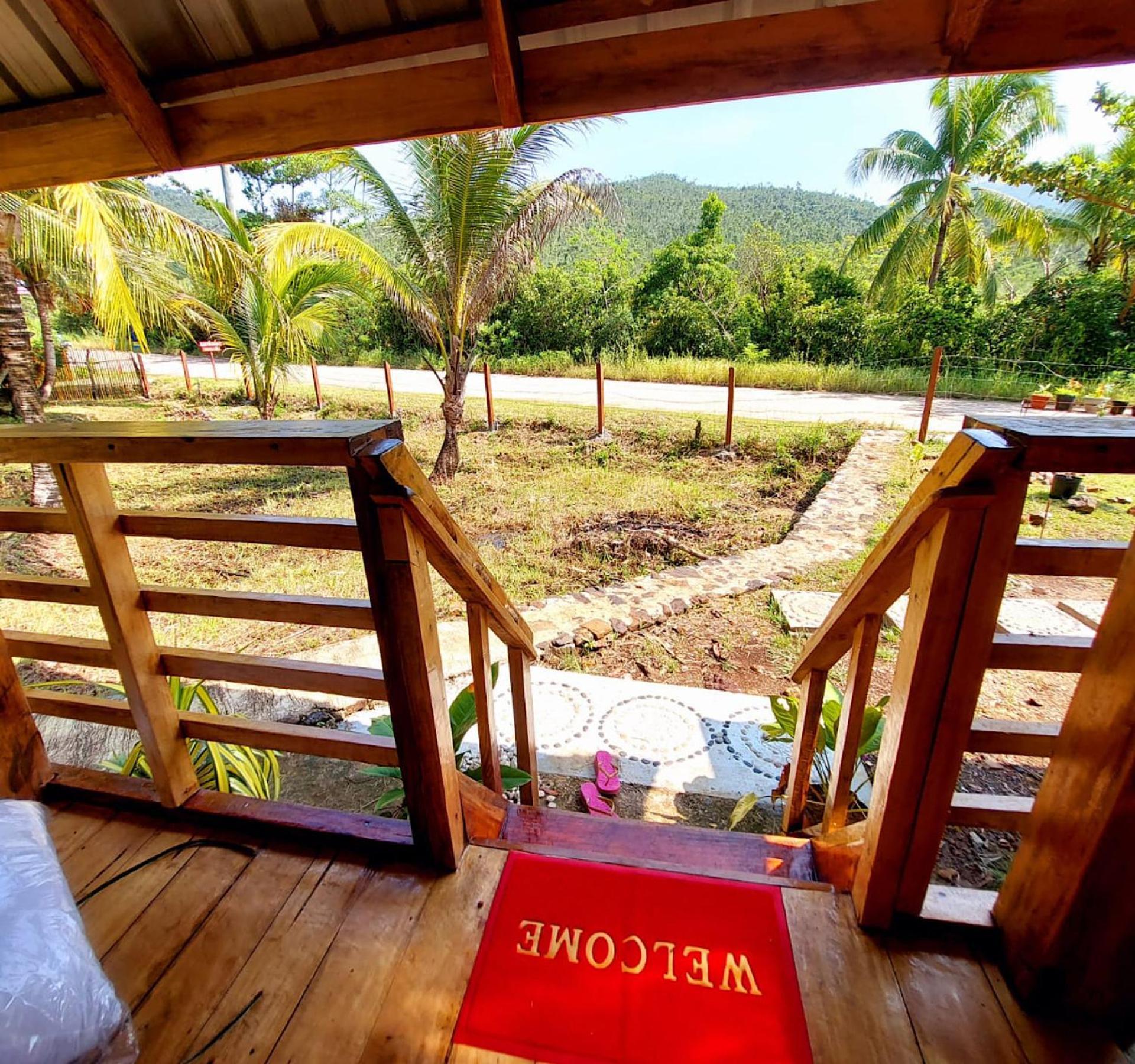 B&R Hostel Nagtabon Bacungan 外观 照片